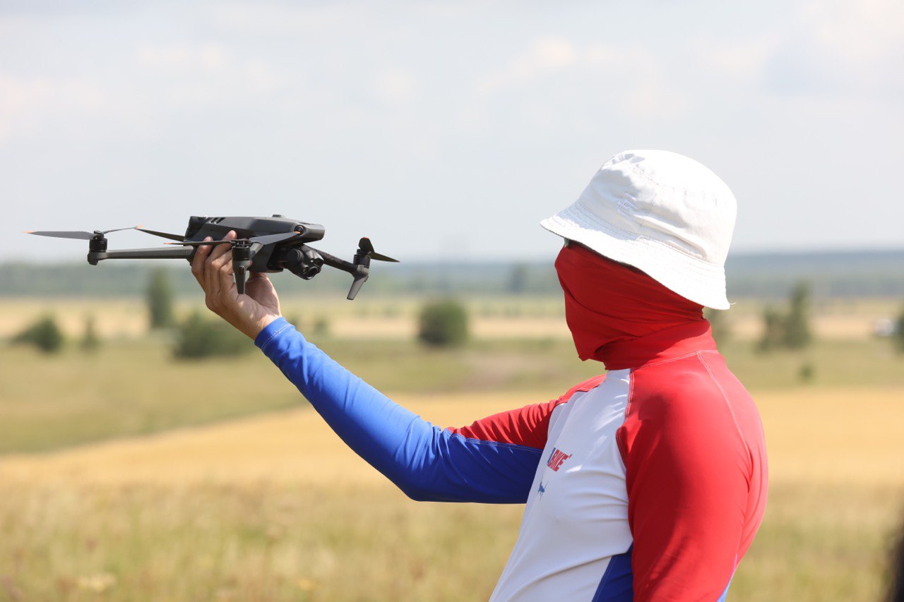 Нелегального мигранта поймали с помощью дрона в Челябинской области*
