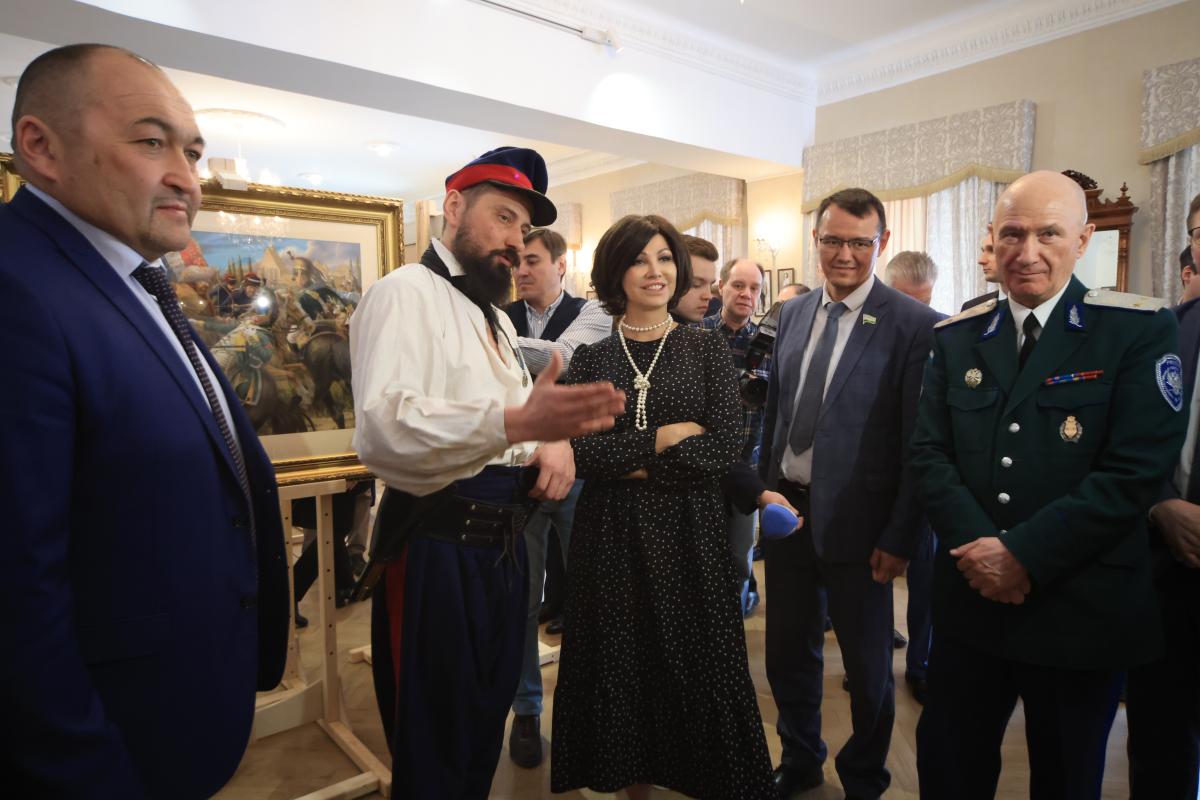 Выставка картин о героизме уральских казаков и башкир открылась в Челябинске*1