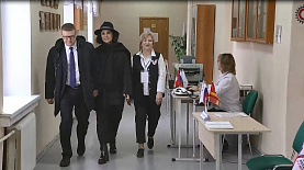 Алексей и Ирина Текслер проголосовали на выборах президента