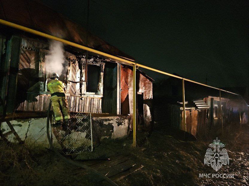 Два человека погибли в загоревшемся доме в Златоусте*