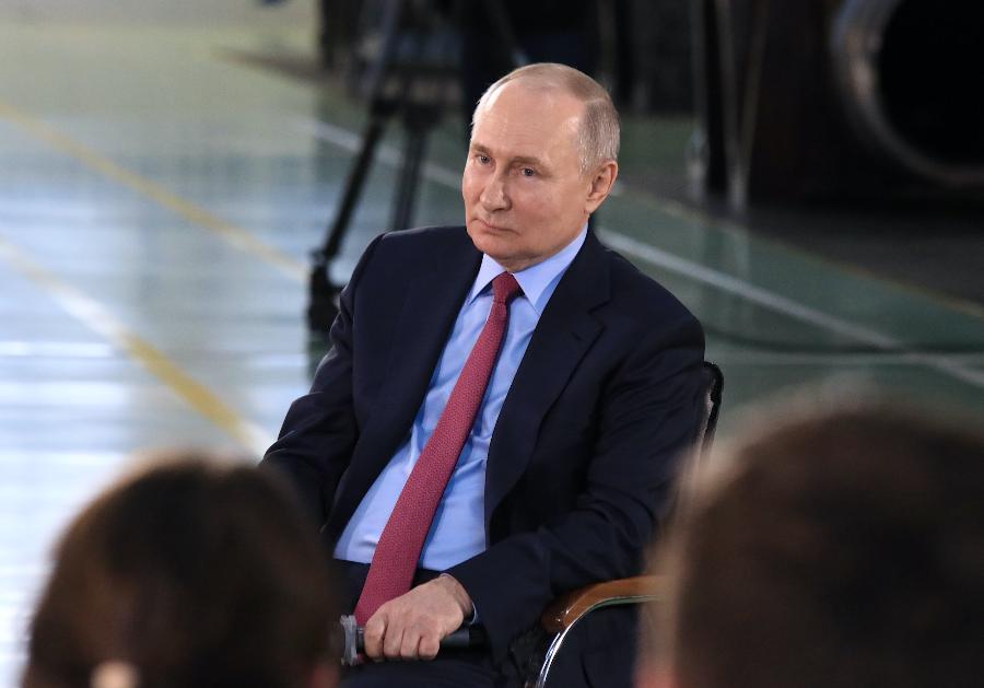 Владимир Путин объявил 24 марта днем общенационального траура*1