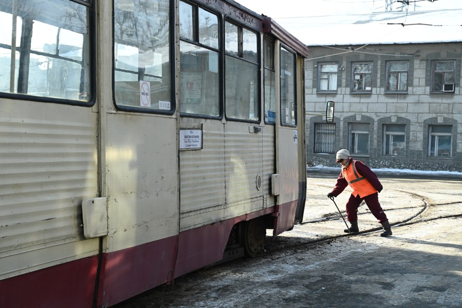 В Челябинске отремонтируют еще порядка 16 километров трамвайных путей*1