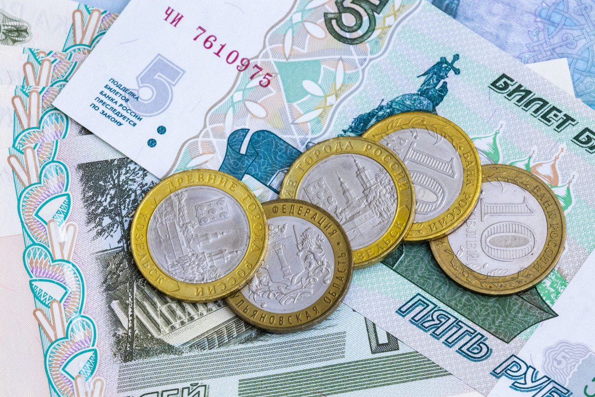 Более тысячи семей на Южном Урале получили областной материнский капитал в 2026 году*