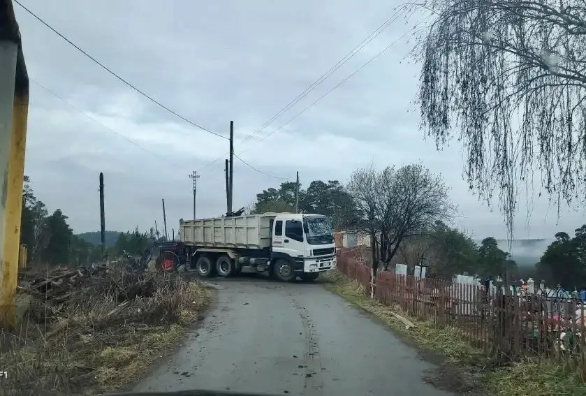 В Кусе ликвидировали несанкционированную свалку после вмешательства прокуратуры*