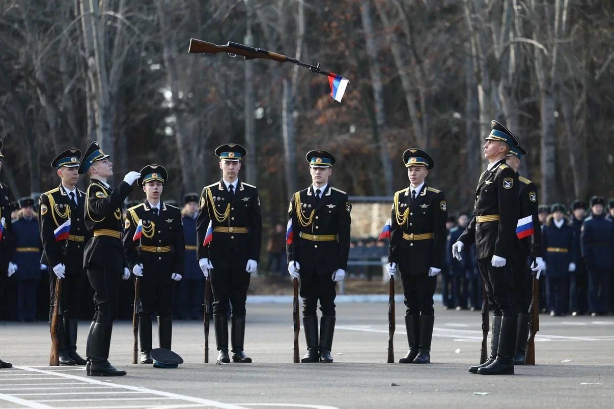 Текслер поздравил выпускников Челябинского филиала Военно-воздушной академии