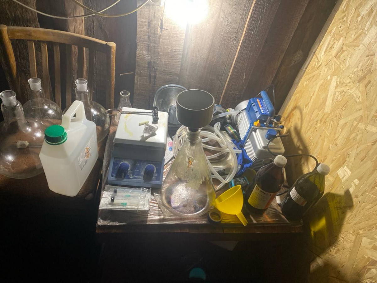 Под Челябинском ликвидировали подпольную нарколабораторию*