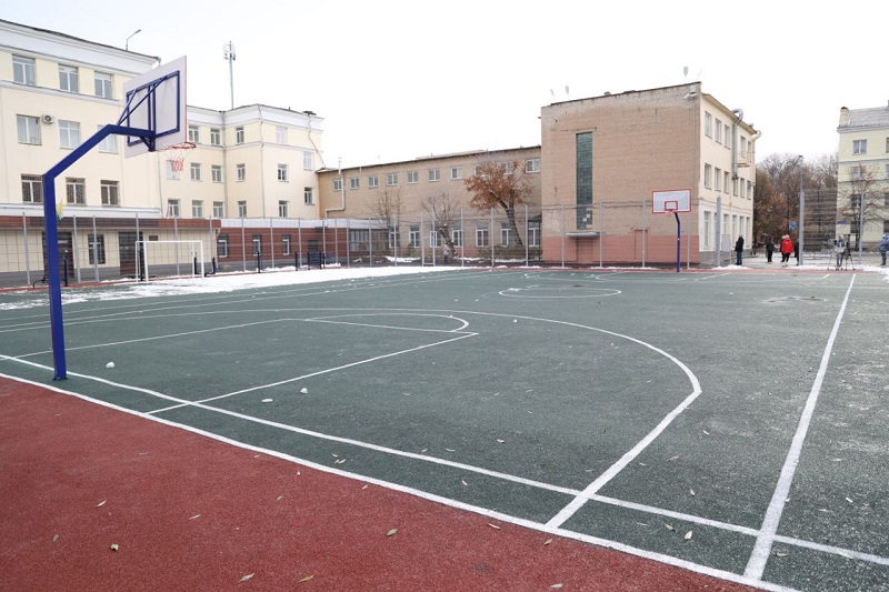 Пять челябинских школ получили обновленные спортивные площадки в этом году*1