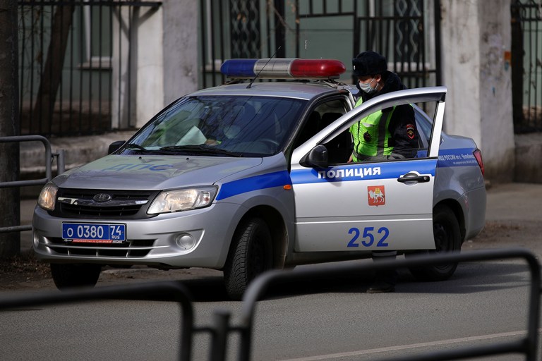 В Магнитогорске пожилая женщина скончалась в больнице после наезда малолитражки*1