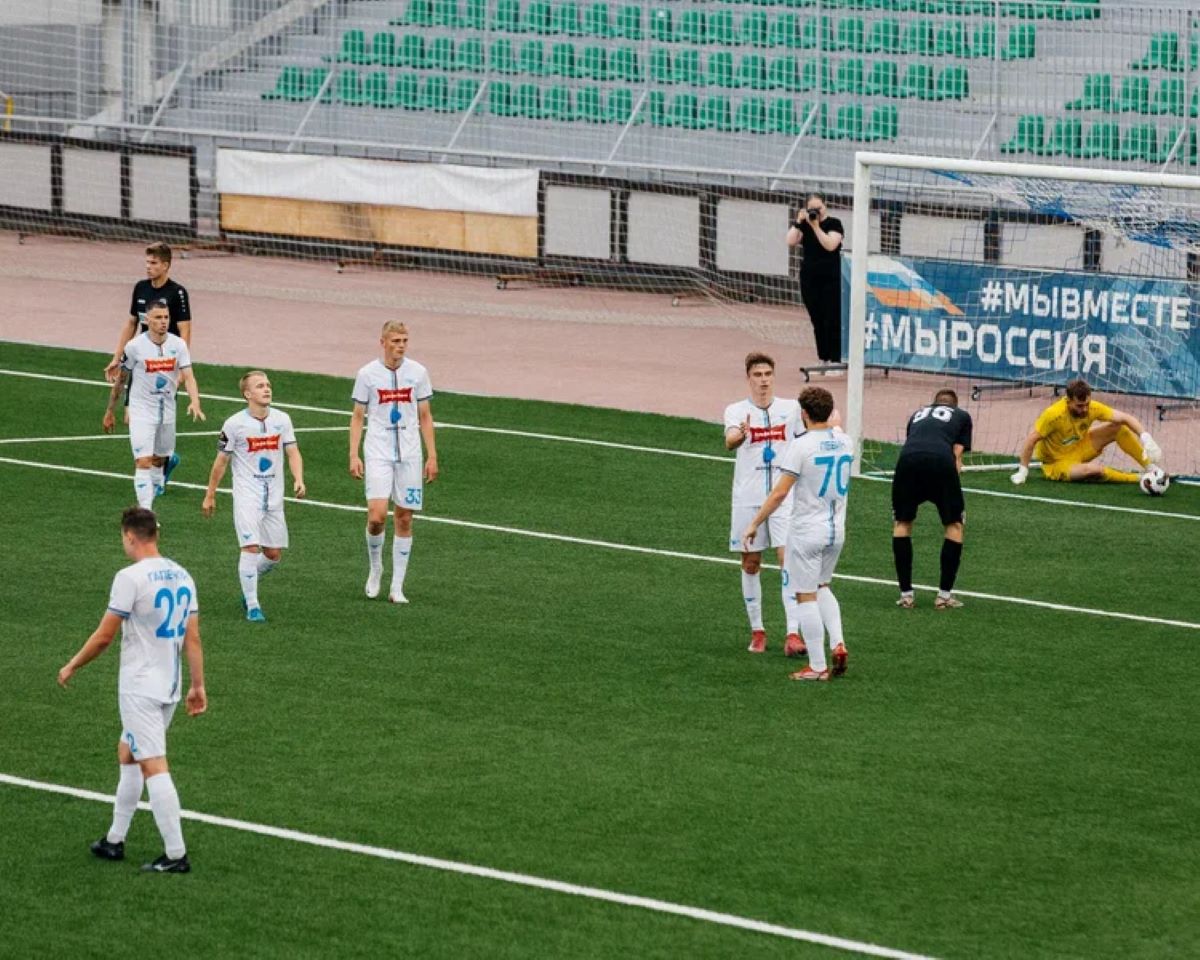Футбольный клуб «Челябинск» одержал вторую победу в межсезонье*