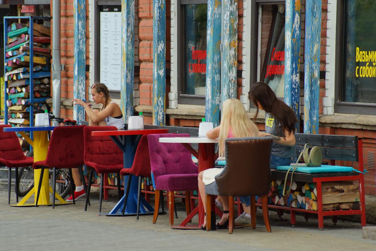 В Челябинской области изменились правила размещения летних кафе