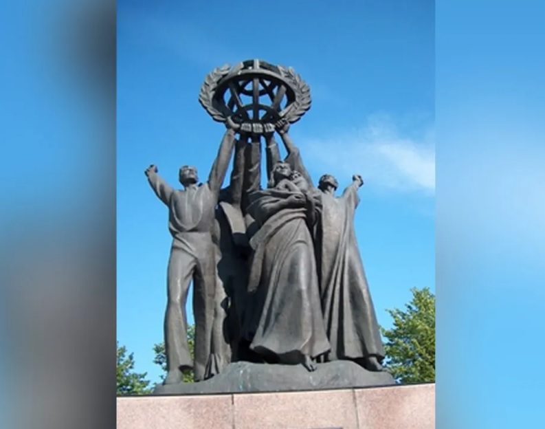 В Финляндии снесли подаренный СССР памятник «Мир во всем мире»