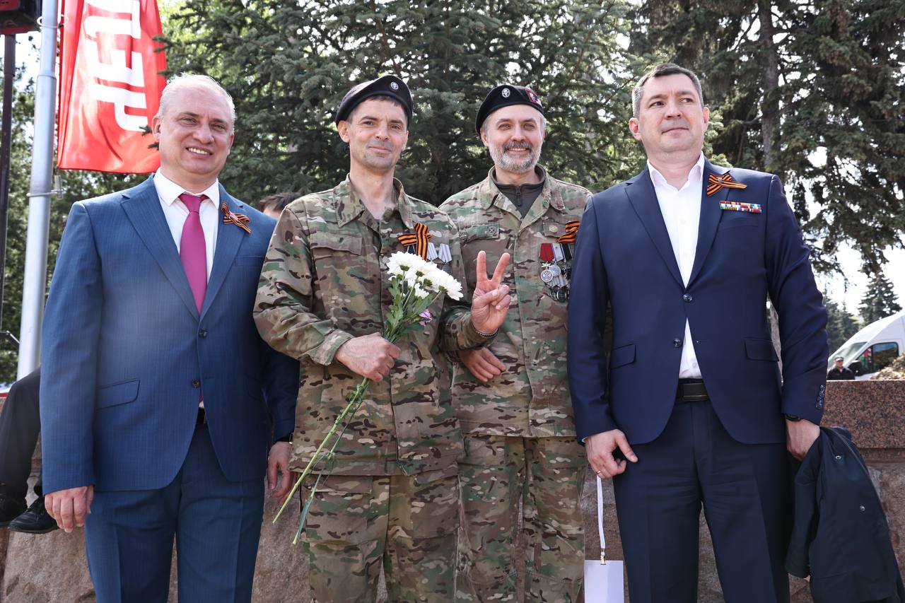 Парад Победы в лицах: эмоциональный фоторепортаж из сердца Челябинска