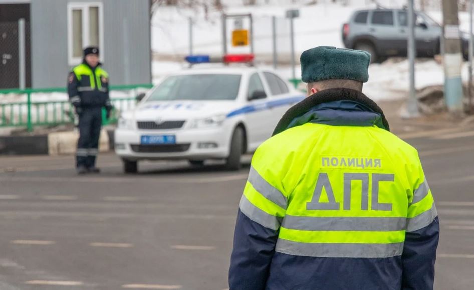 В Челябинске задержали полицейского с наркотиками