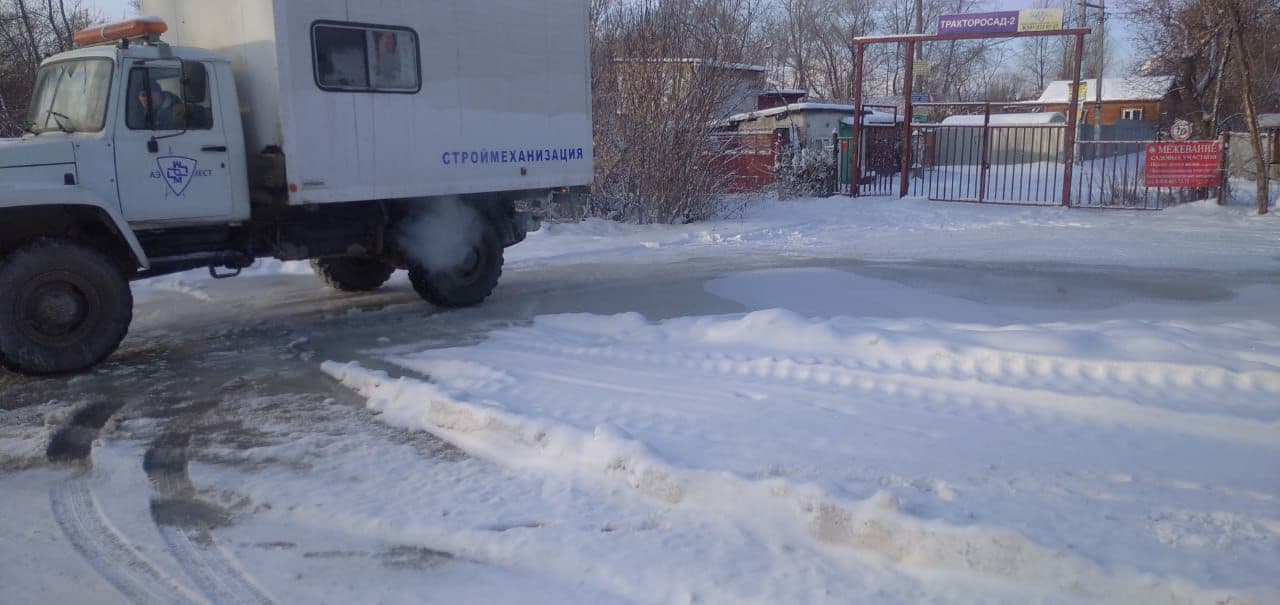 Дорогу в Челябинске залило водой