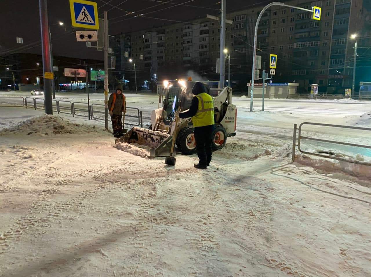 Из Челябинска за ночь увезли еще 3,2 тысячи тонн снега