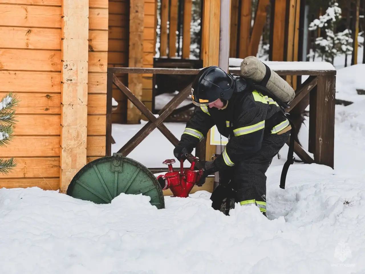 Пожарно-спасательный гарнизон Миасса отработал ЧП на горнолыжном склоне