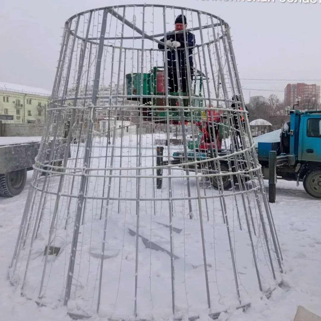 В Челябинске начали «сворачивать» ледовые городки