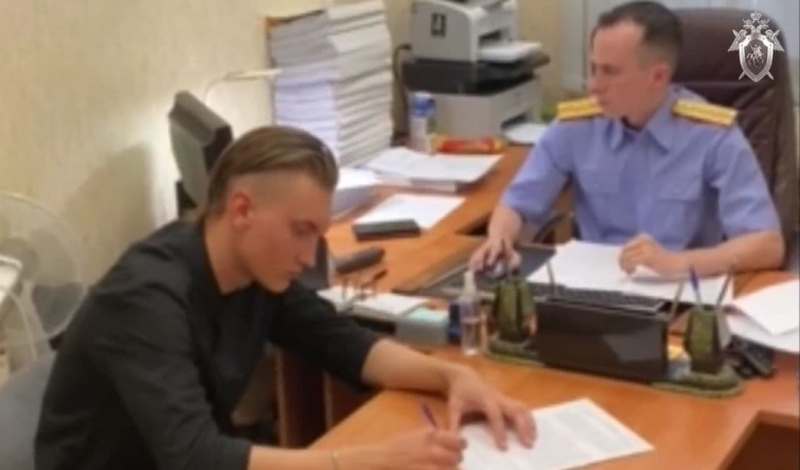 На челябинца завели уголовное дело за фото нациста в «Бессметном полку»
