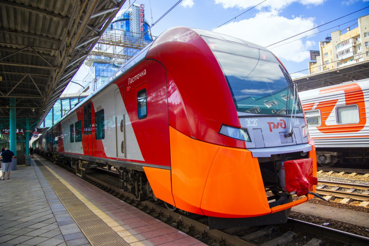 От Миасса до Парижа: куда южноуральцы чаще всего ездили на электричке*