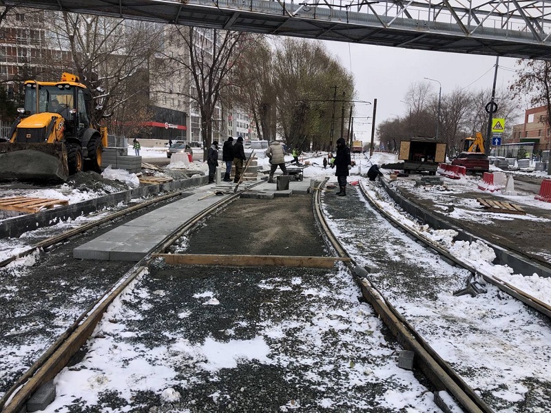 В Ленинском районе Челябинска сорвали сроки возобновления движения трамваев