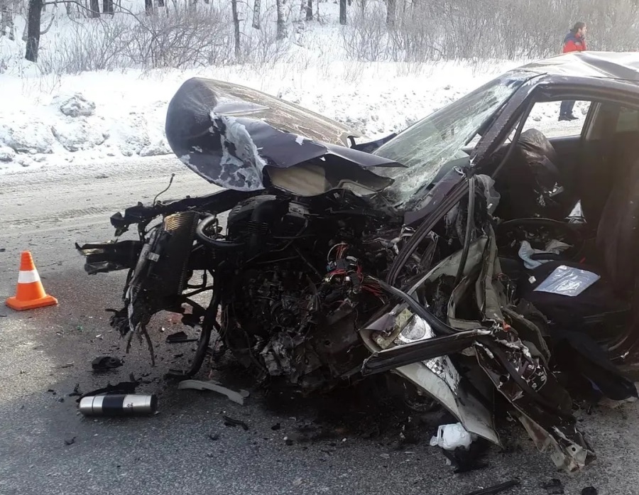 Два человека пострадали в жутком ДТП на М5 в Челябинской области