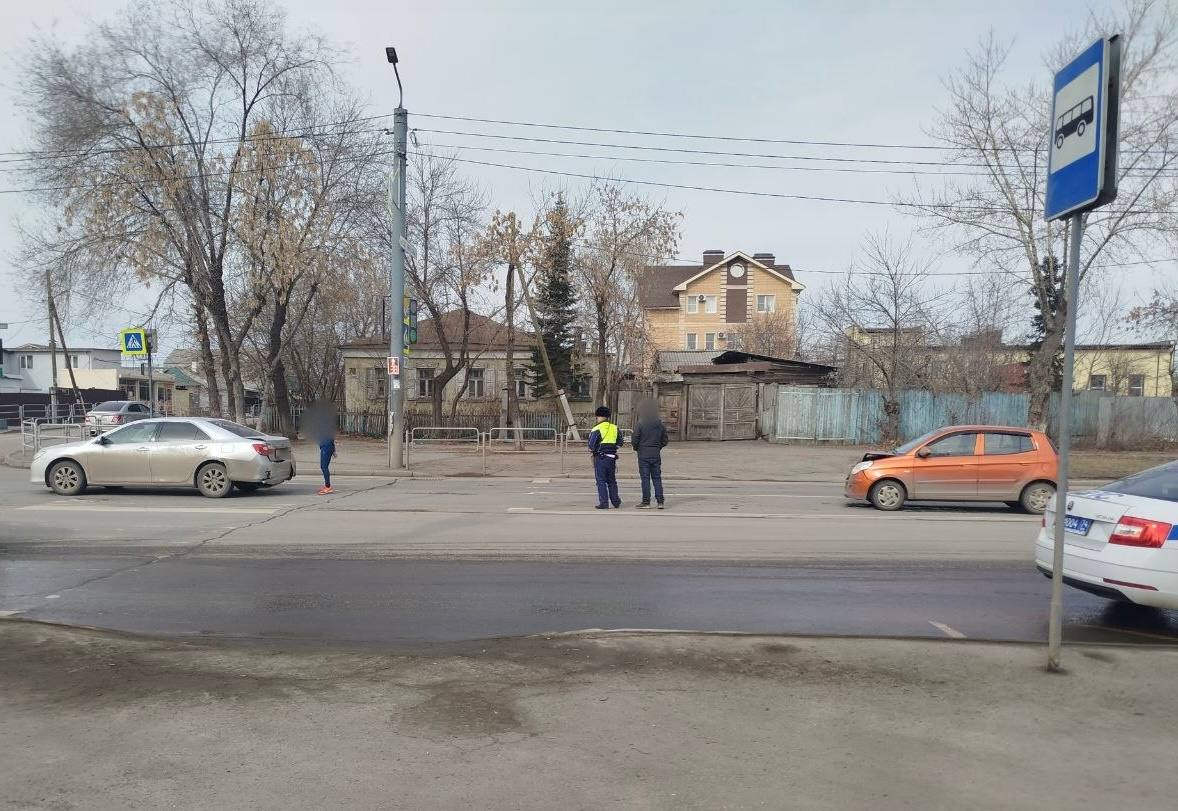 Двое детей пострадали при столкновении иномарок в Челябинске*