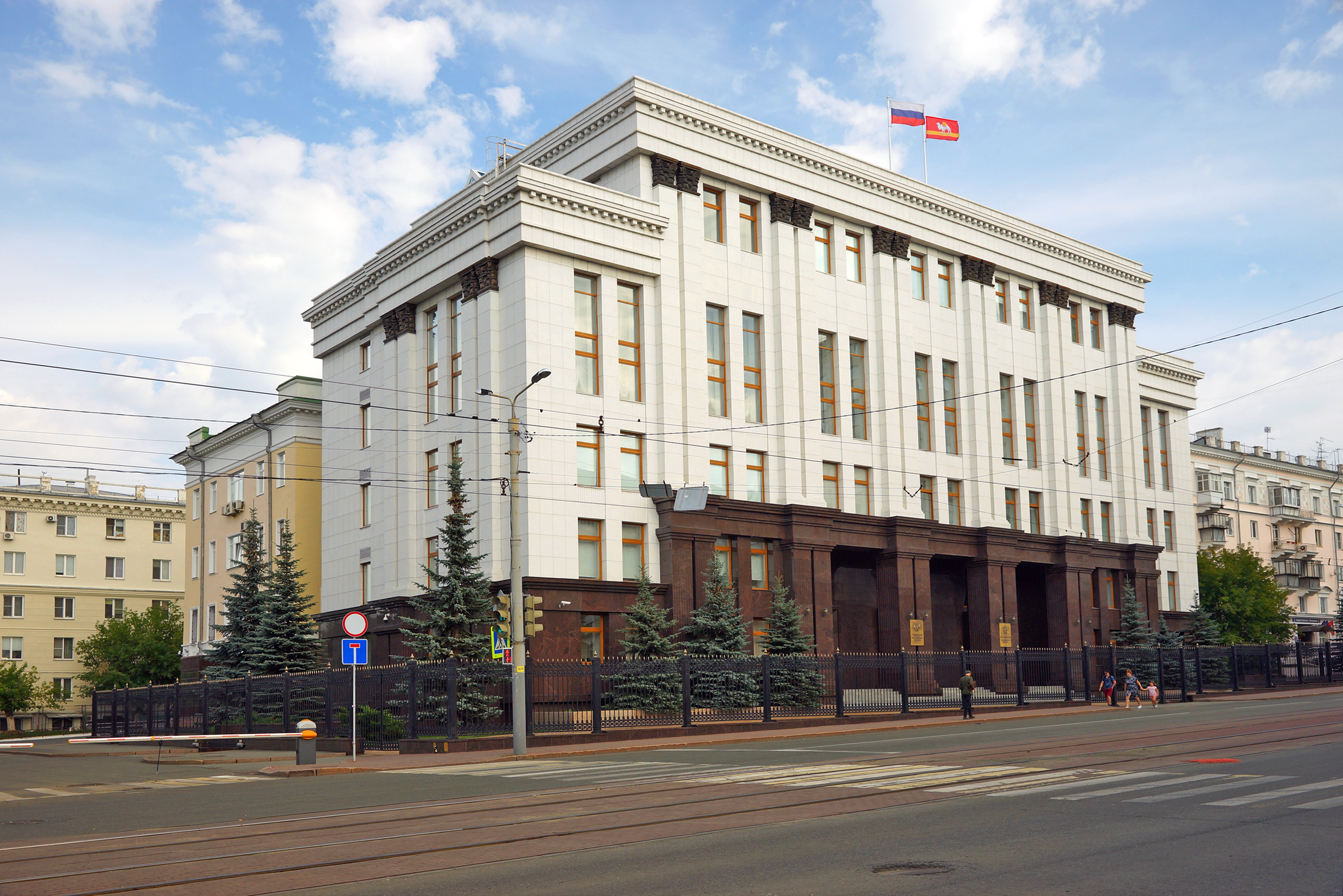 Текслер провел новые кадровые назначения в министерствах Челябинской области*1