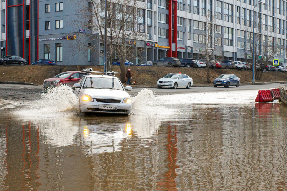 Челябинск потек: почему горожане радуются приходу «большой воды»*1