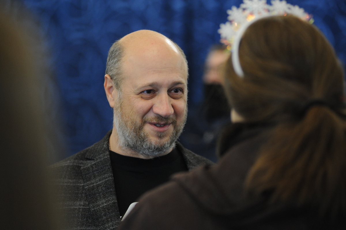 Быть добру: как снеговики исполнили мечты челябинских детей