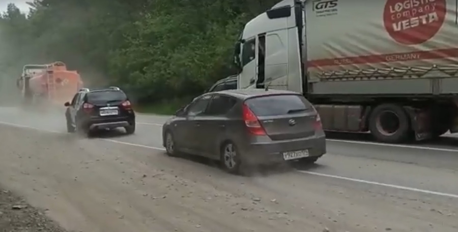 Массовое ДТП с грузовиками «заблокировало» проезд по М5 в Челябинской области