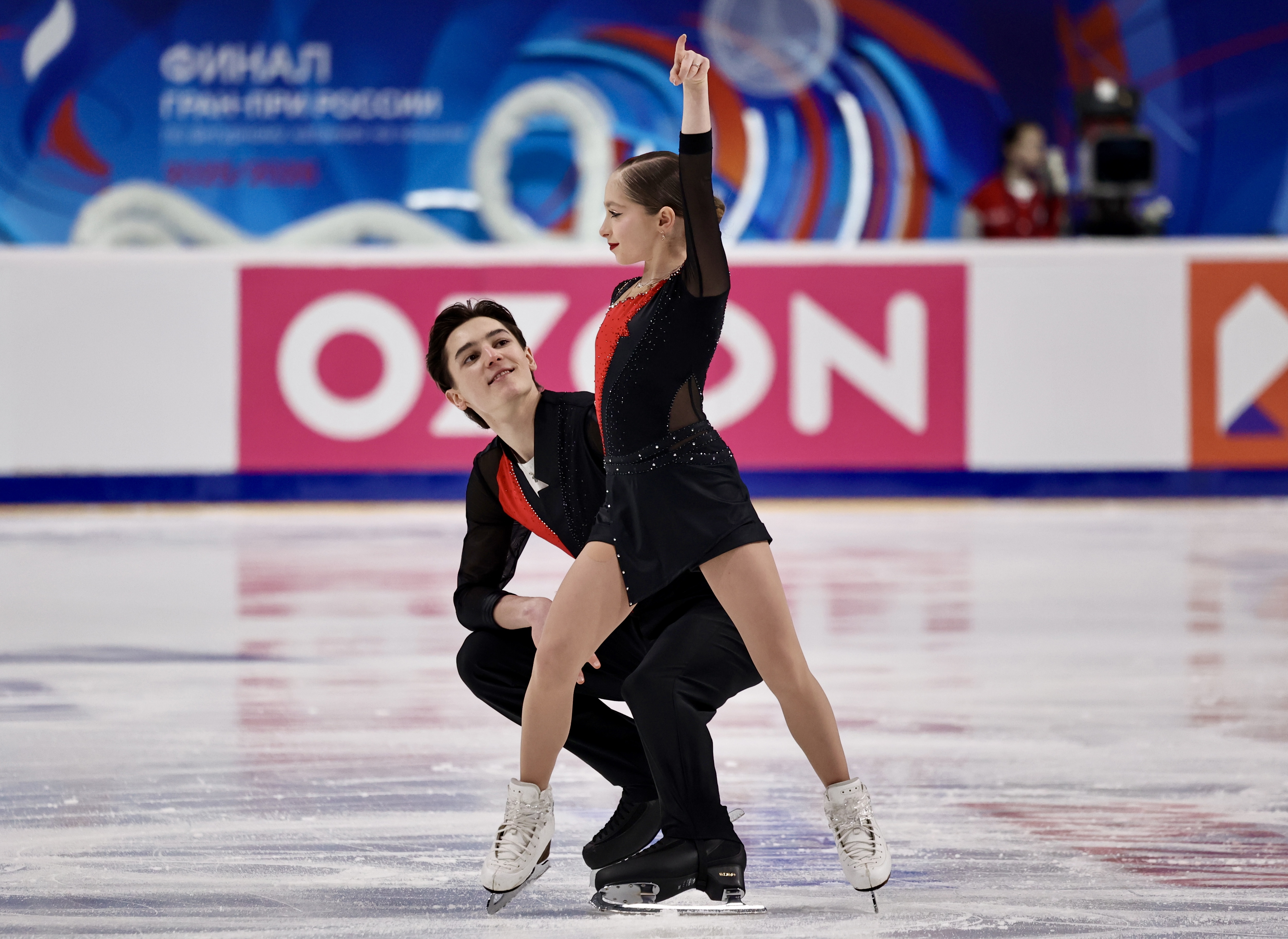 Все снова в восторге: Челябинск принимает юниорское первенство по фигурному катанию