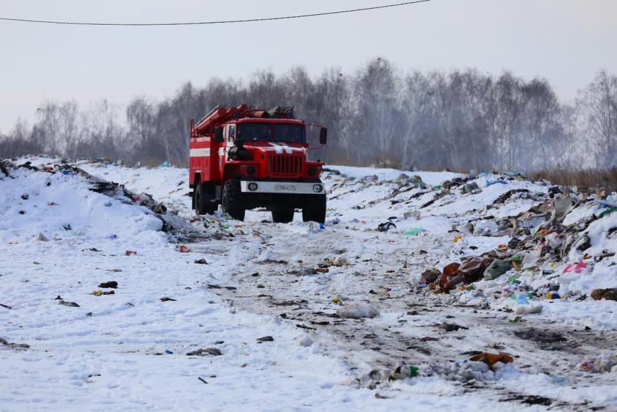 25 человек эвакуировали из горящей многоэтажки в Магнитогорске
