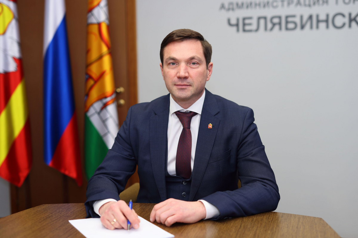 Алексей Лошкин поздравил горожан со светлым праздником Рождества*