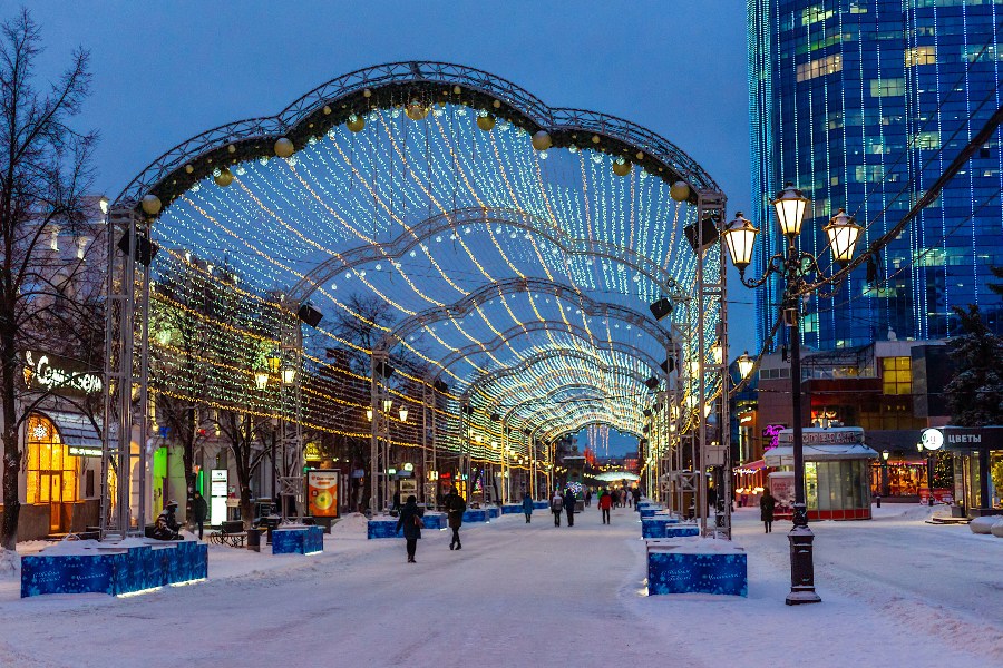 Новогоднюю иллюминацию в Челябинске включат 1 декабря*1