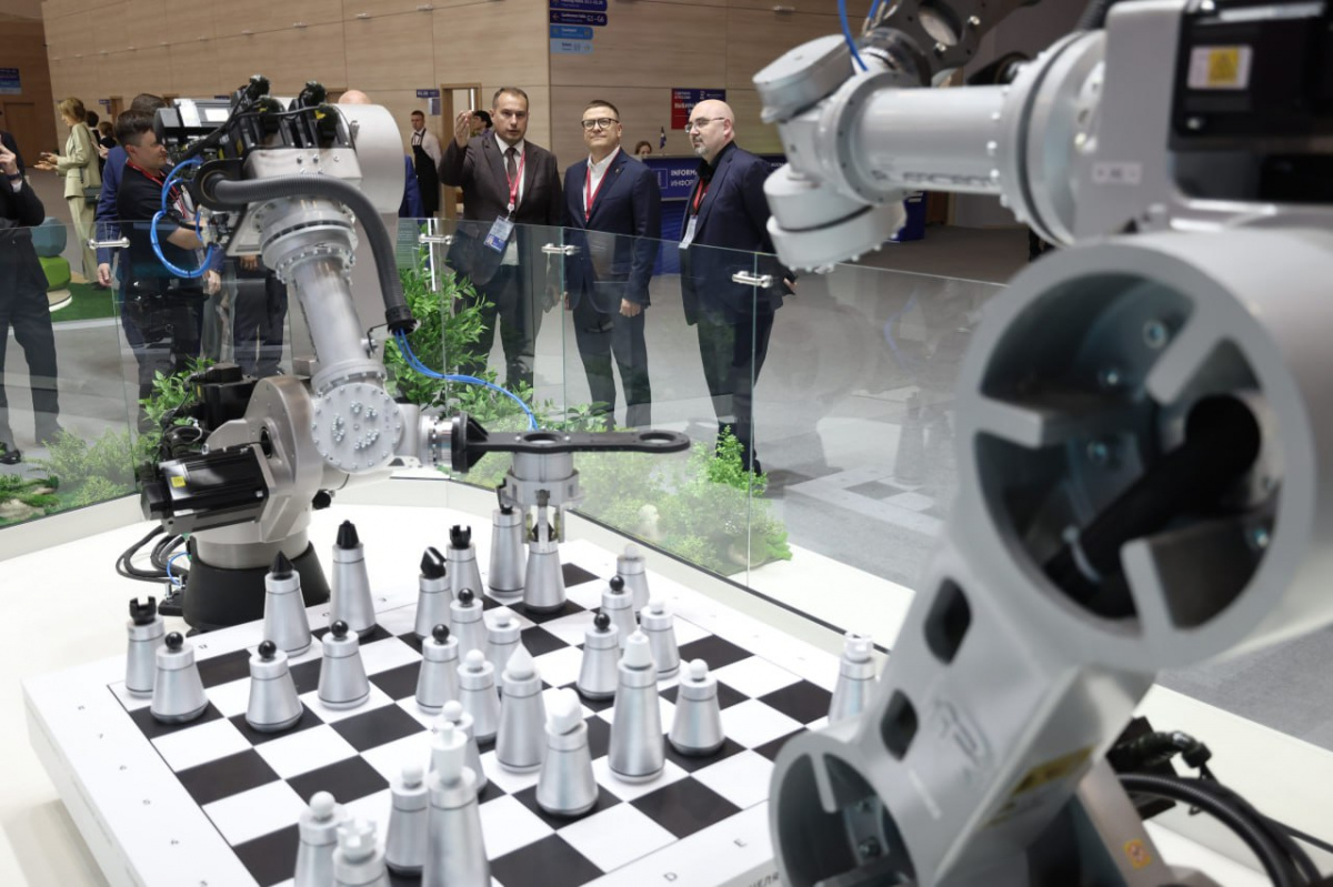Будущее Челябинской области представили на ПМЭФ-2025*