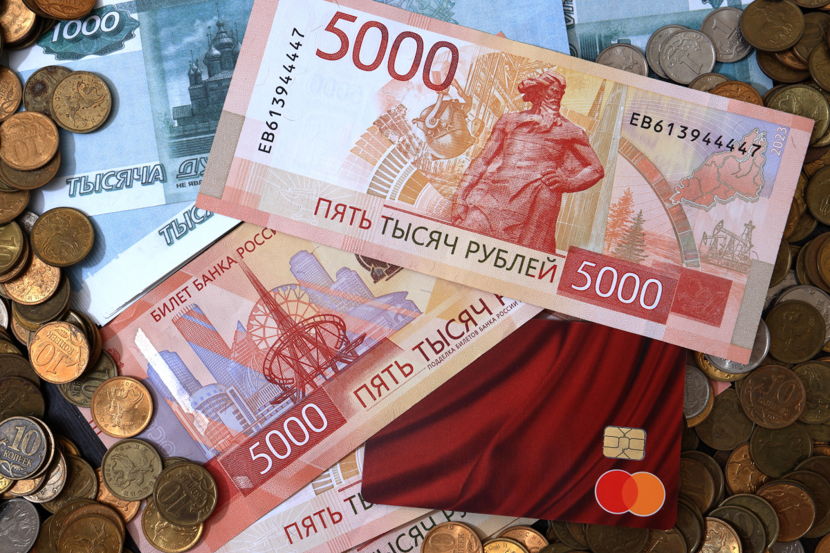 Водители-экспедиторы зарабатывают до 150 тыс рублей в Челябинской области*