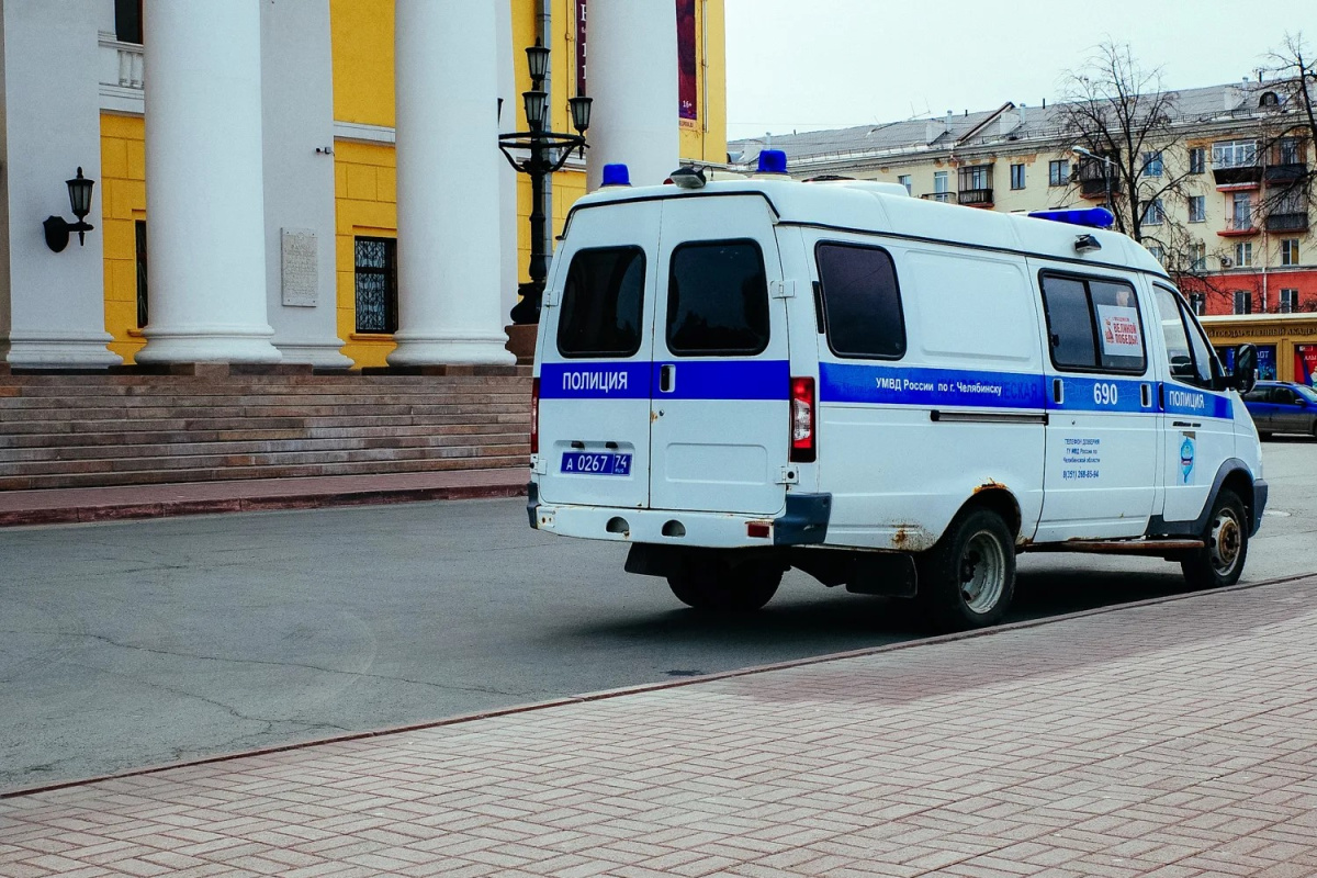 Силовики выгнали 25 мигрантов из Челябинской области*