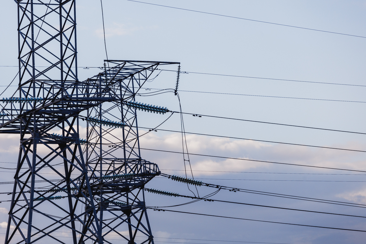 Россети назвали основную причину отключений электричества в поселках под Челябинском*