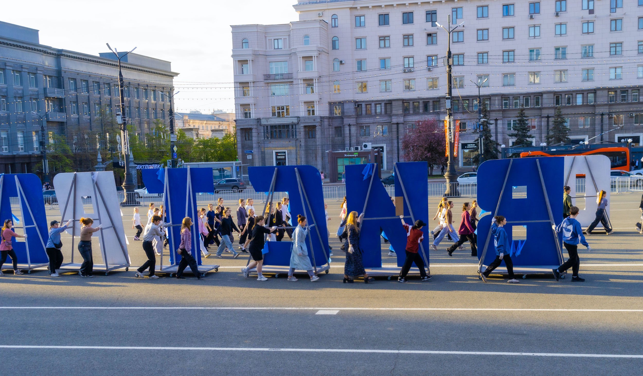 Еще чуть-чуть до Победы: как Челябинск готовится к празднованию 9 Мая