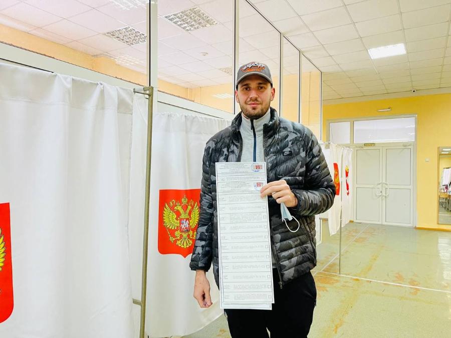 На выборах в Госдуму в Челябинске проголосовали спортсмены «Челбаскета»