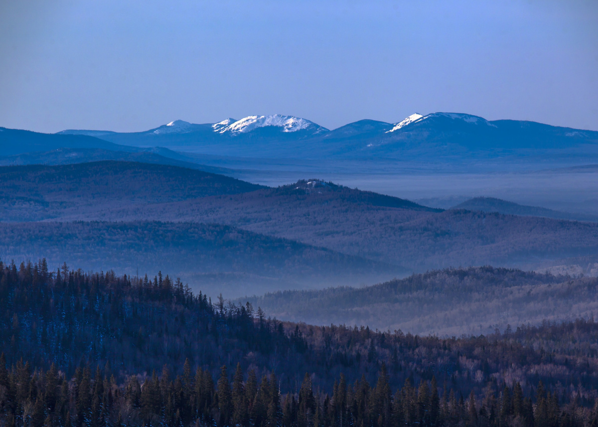 Босую туристку и ее травмированного спутника спасли с вершины под Миассом*1