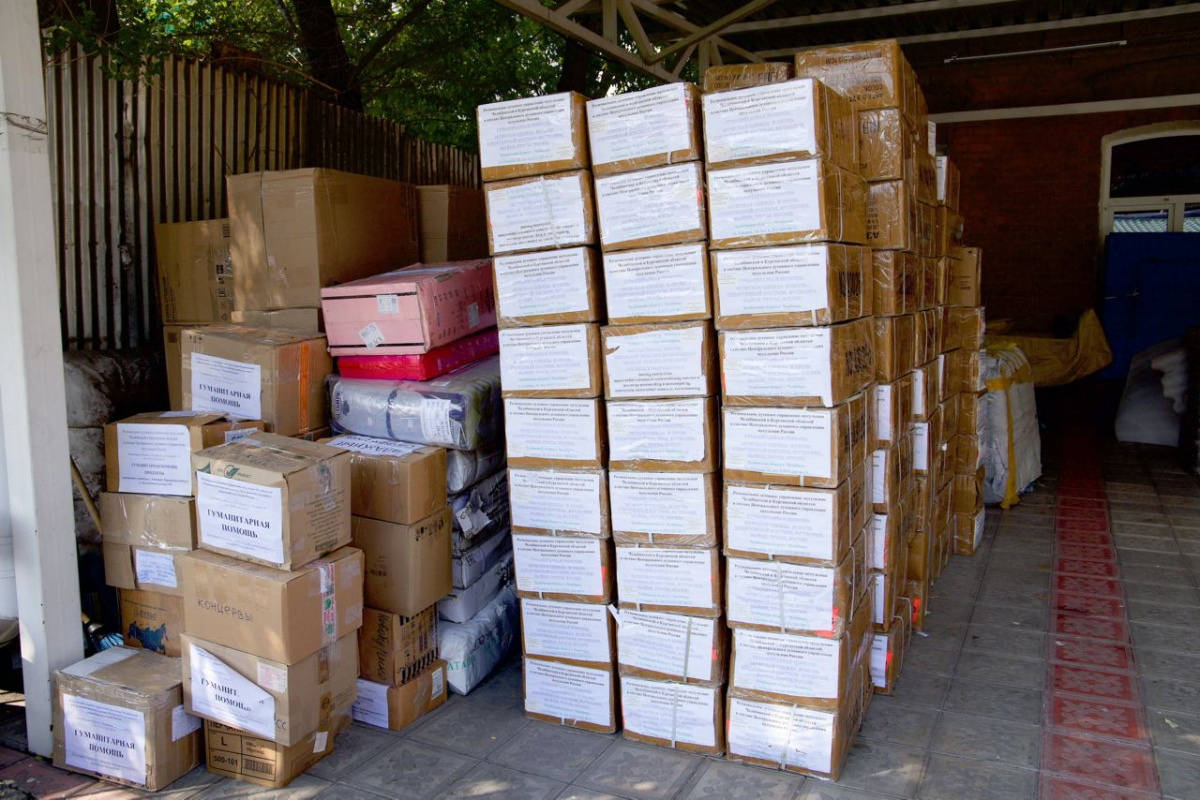 Сотрудники ФСИН Челябинской области собрали посылки для участников СВО*