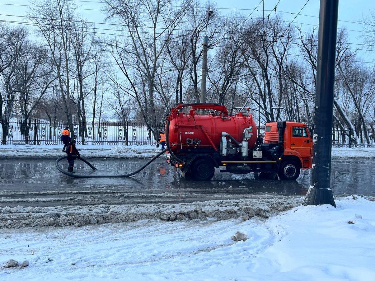 Более 200 домов в Челябинске остались без воды из-за аварии: полный список адресов*