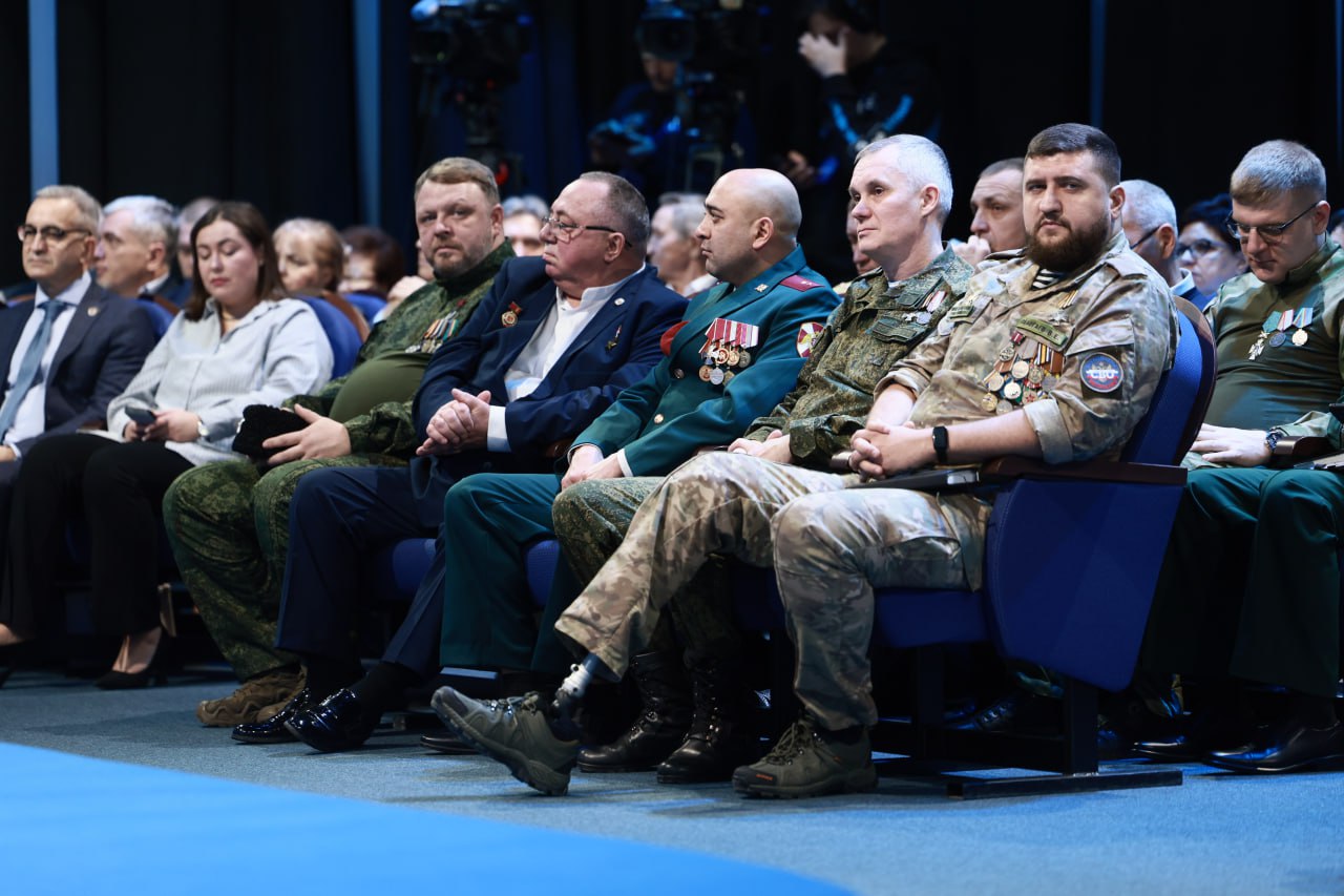 Кого пригласили на прямую линию с губернатором Алексеем Текслером