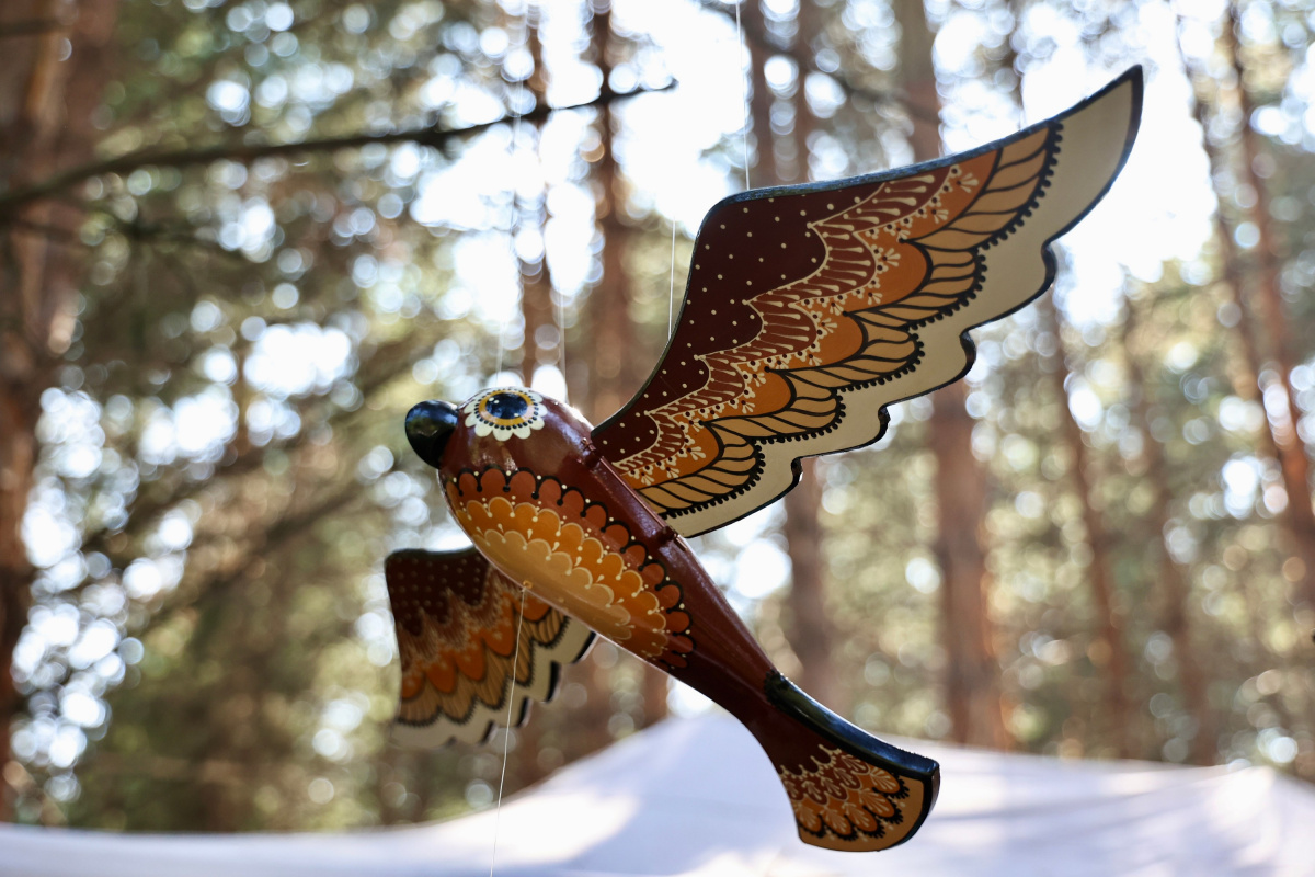 Лесной жених пришёл за любовью прямо в посёлок Большие Харлуши*