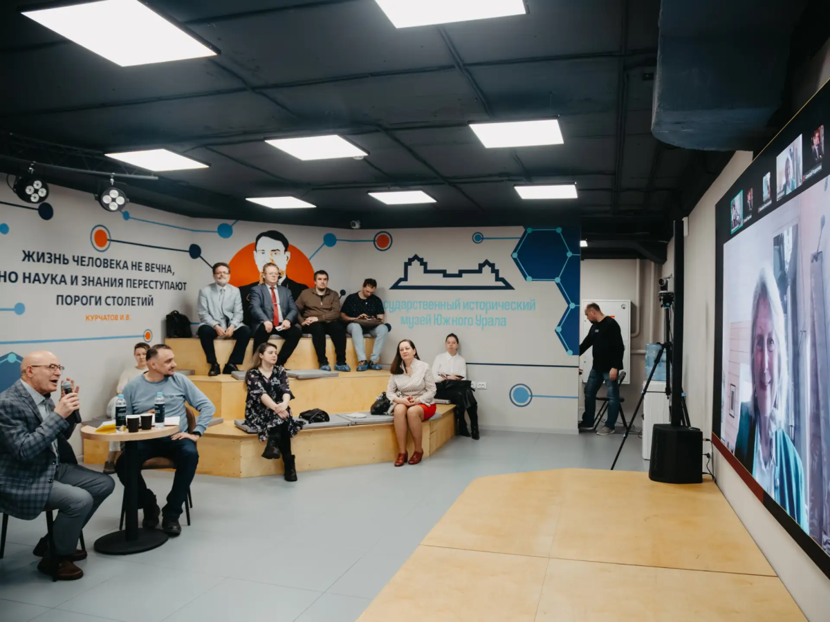 В Челябинске историк и экс-министр Австрии обсудили, чему не научила Европу история*