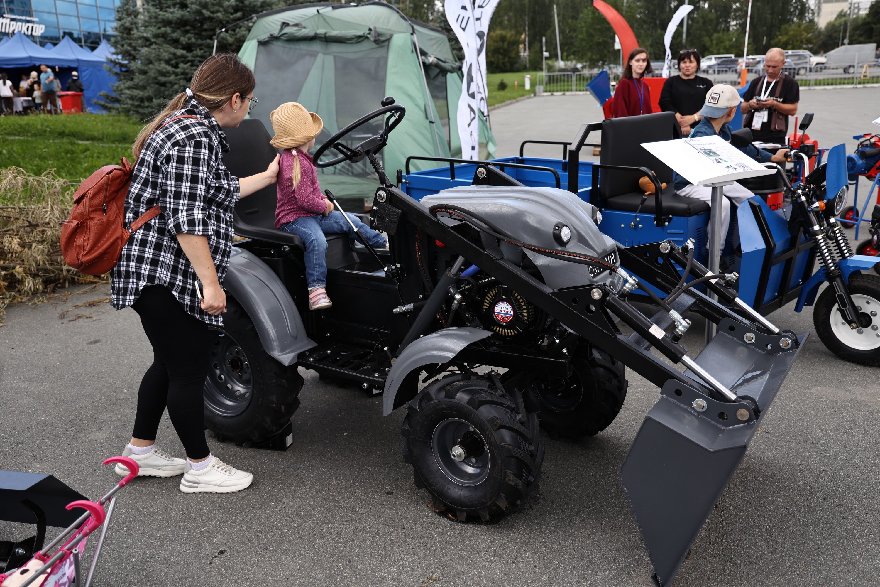 Яркая выставка-ярмарка «Агро-2026» в Челябинске привлекла даже иностранцев