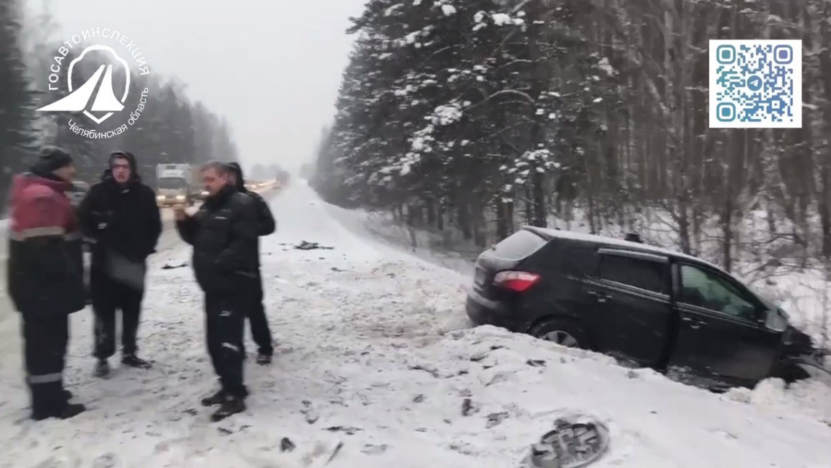 В аварии на западной объездной Челябинска пострадал человек*