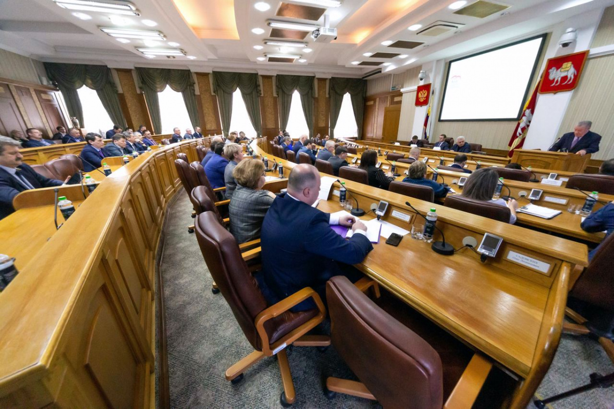 В условиях пандемии и СВО: какие законы приняли депутаты челябинского ЗСО за пять лет*1