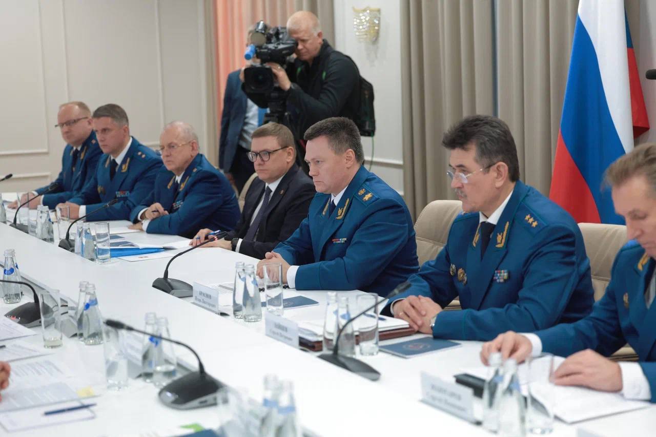 Текслер готовит кадровые изменения в сфере ЖКХ после визита Генпрокурора РФ*1